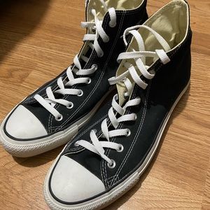 Black Converse